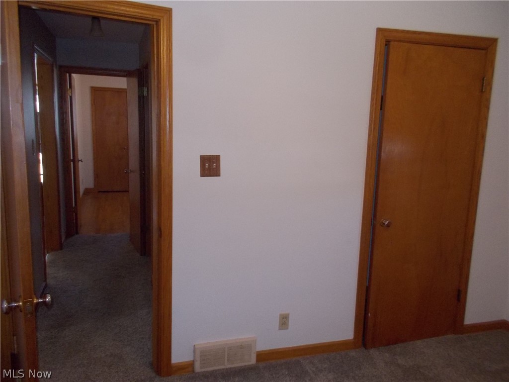 East Market Acres - Residential Lease