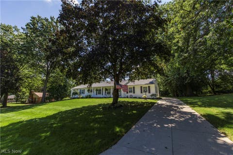 Tiny photo for 690 N Azalea Boulevard, Barberton, OH 44203 (MLS # 5238335)