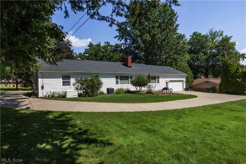 Tiny photo for 690 N Azalea Boulevard, Barberton, OH 44203 (MLS # 5238335)