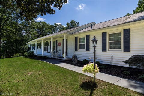 Tiny photo for 690 N Azalea Boulevard, Barberton, OH 44203 (MLS # 5238335)