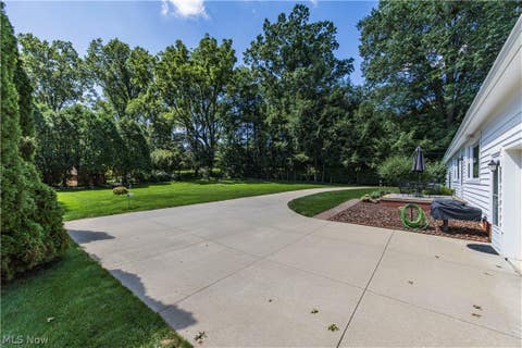 Tiny photo for 690 N Azalea Boulevard, Barberton, OH 44203 (MLS # 5238335)