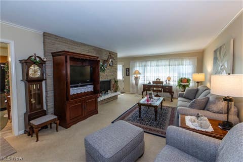 Tiny photo for 690 N Azalea Boulevard, Barberton, OH 44203 (MLS # 5238335)