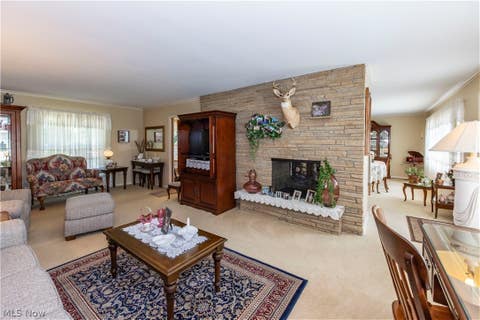 Tiny photo for 690 N Azalea Boulevard, Barberton, OH 44203 (MLS # 5238335)