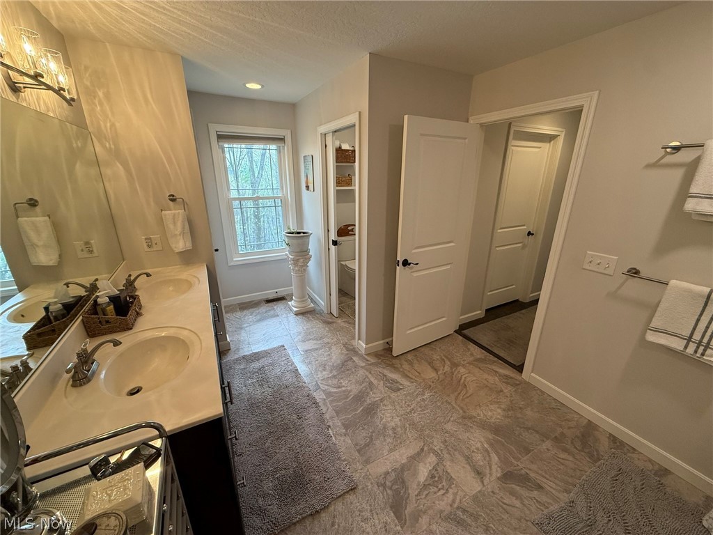 Donahey Estates Fifth Add - Residential