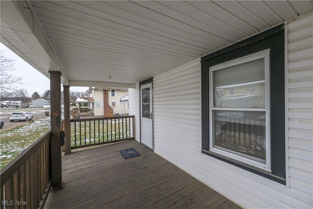 Photo of 718 Bebb Avenue SW, Massillon, OH 44647 (MLS # 5176579)