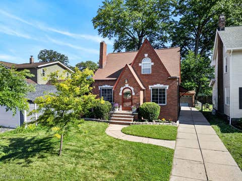 Photo for 15416 Lakewood Heights Boulevard