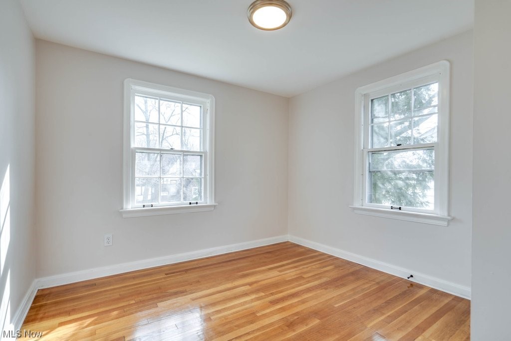 Modern Land Co Mayfield/Belvoi - Residential