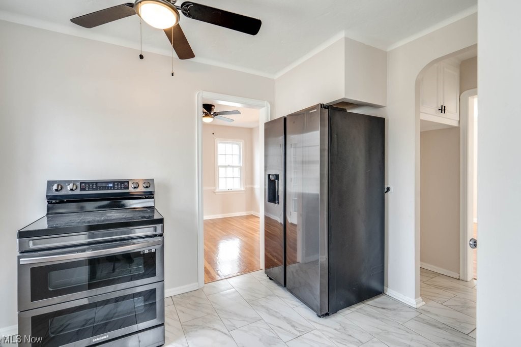 Modern Land Co Mayfield/Belvoi - Residential