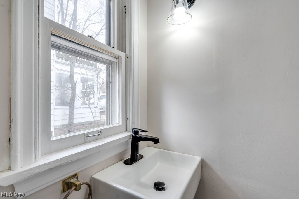 Modern Land Co Mayfield/Belvoi - Residential