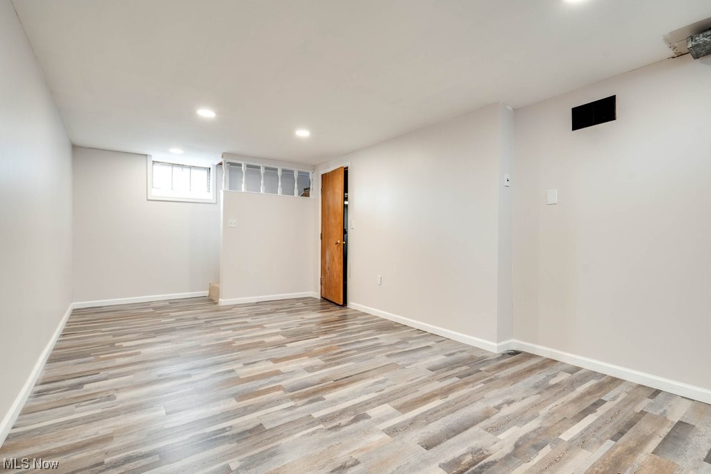 Modern Land Co Mayfield/Belvoi - Residential