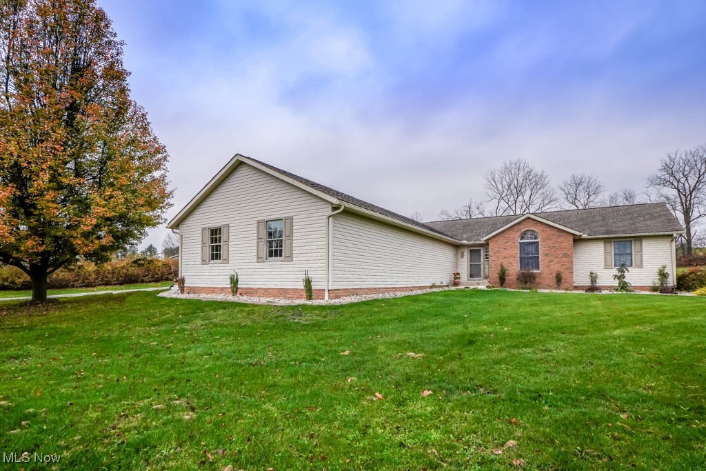 5877 Smith Road, Navarre, Ohio image 1