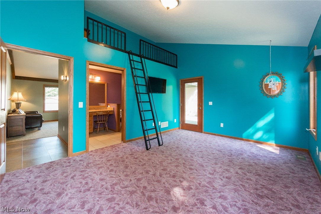 Gale Heights Vineyard - Residential