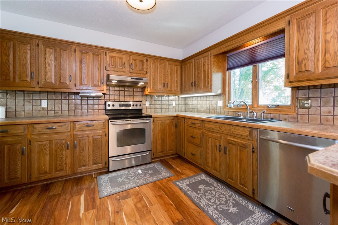 Gale Heights Vineyard - Residential