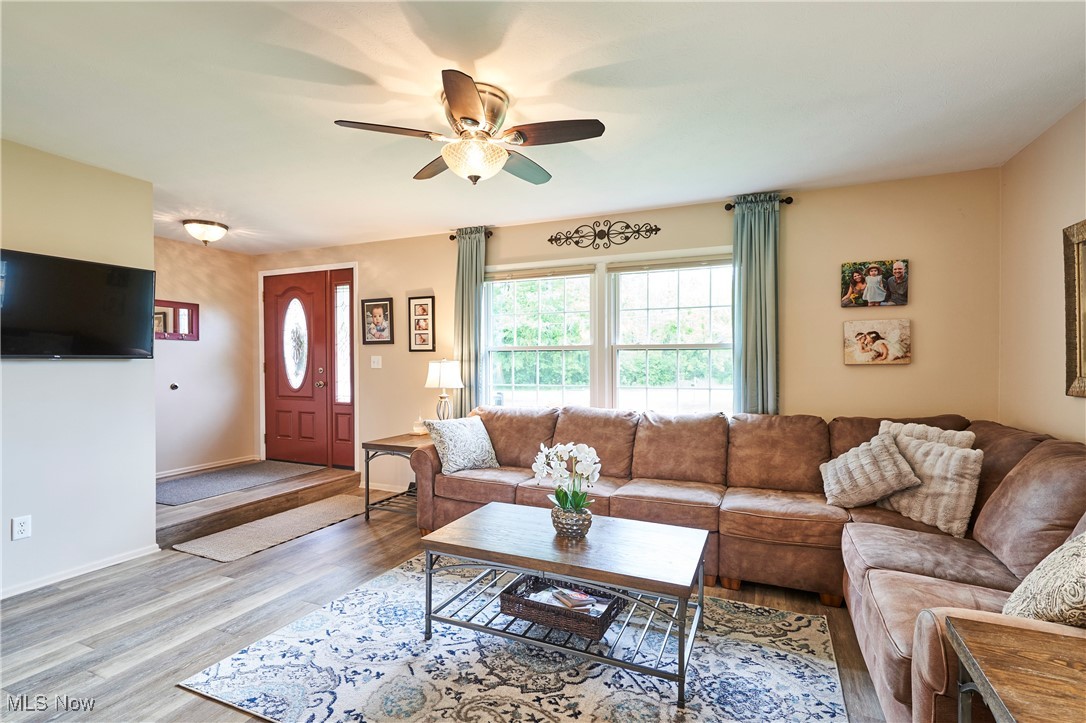 6214 Renninger Road, New Franklin, Ohio image 3
