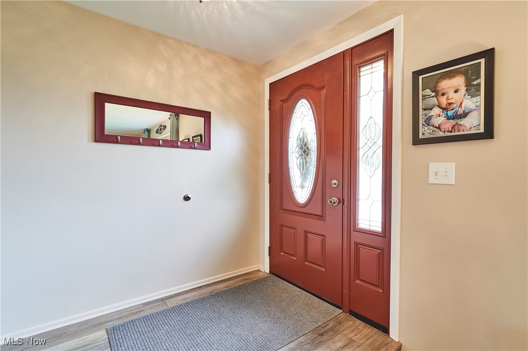 6214 Renninger Road, New Franklin, Ohio image 2