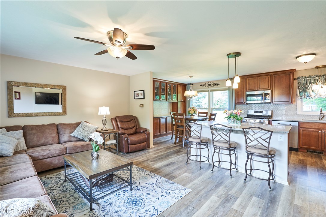 6214 Renninger Road, New Franklin, Ohio image 5