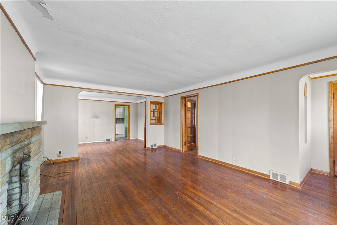1613 Wexford Avenue, Parma, Ohio image 5