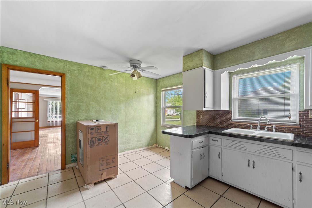 1613 Wexford Avenue, Parma, Ohio image 9