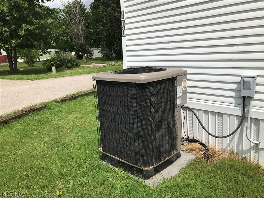 West Ridge Green Mobile Home Park - Residential