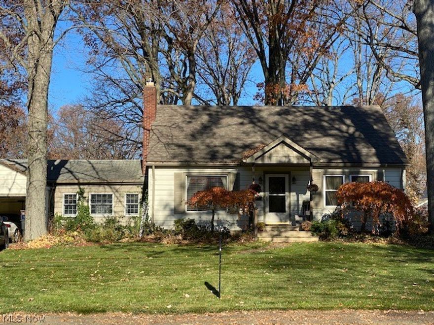 Selling to settle an estate.  Great neighborhood.  Living room with fireplace and hardwood floors.  Eat-in kitchen, 4 bedrooms, 2 down and 2 up.  Two car attached garage on two lots.  Priced right at $89,900.