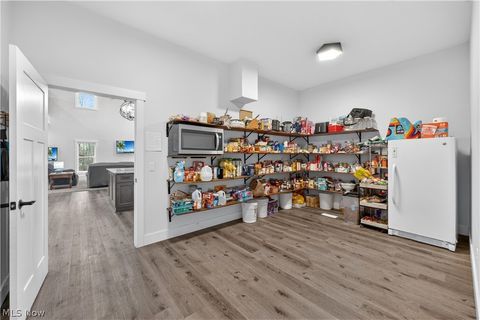 Tiny photo for 2252 Applegrove Street NE, Canton, OH 44721 (MLS # 5191087)