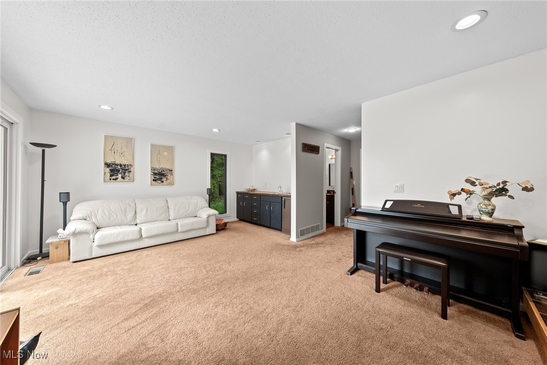 Beechwood Island - Residential