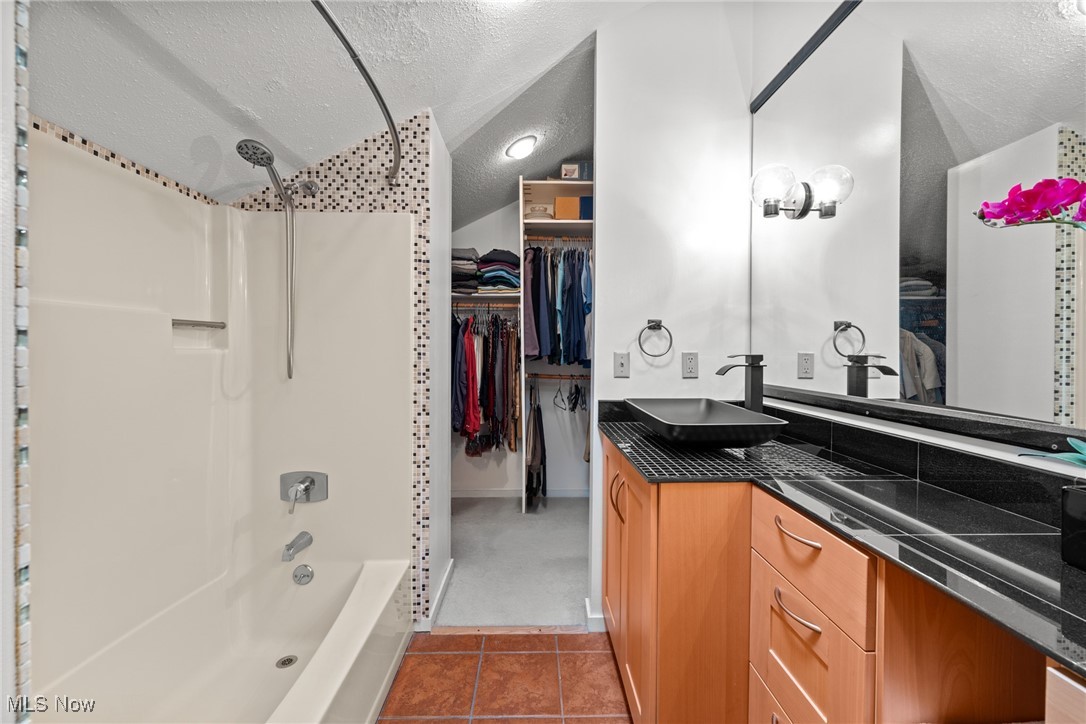 Beechwood Island - Residential
