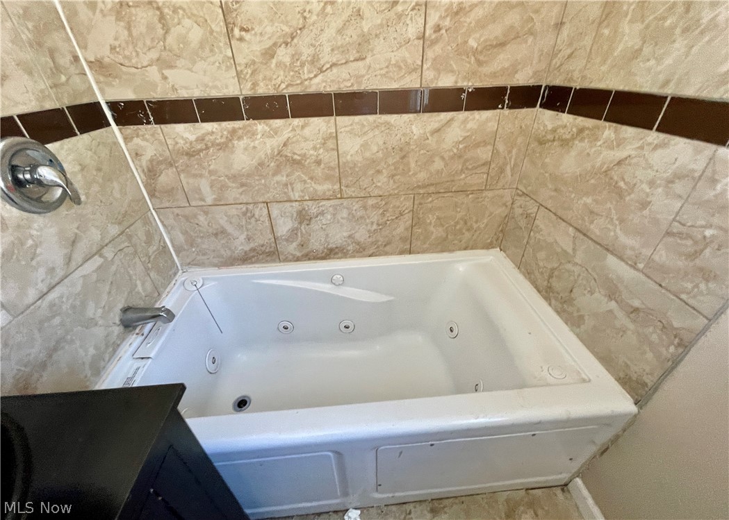 Utopia Beach 04 - Residential