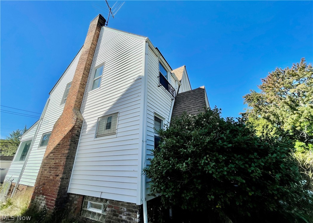 Utopia Beach 04 - Residential