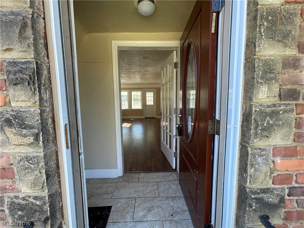 Utopia Beach 04 - Residential