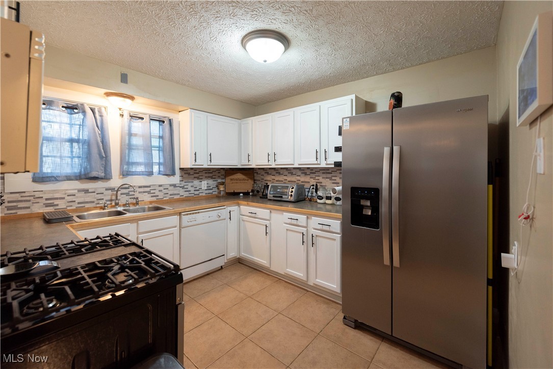 684 S Hawkins Avenue, Akron, Ohio image 2