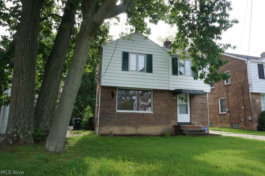 Adorable Colonial recently rehabbed. Just move right in. 3 bedrooms up , some fresh paint . Custom Designed Showcase Kitchen with stunning granite counters, beautiful ceramic tile flooring, designer lighting, custom cherry cabinets, updated appliances, Pella windows, and custom fitted wood blinds in every window. Gorgeous fitted bathrooms 2009 - New Furnace & New hot water tank Freshly painted with a great floor plan, large 2 car automatic garage with great storage, large private backyard with plenty of space to play, BBQ or entertain Dry, Clean Basement with glass block.  Schedule your private showing today!