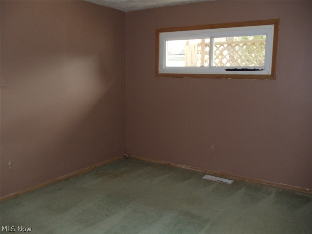 Nfld Square Sub - Residential