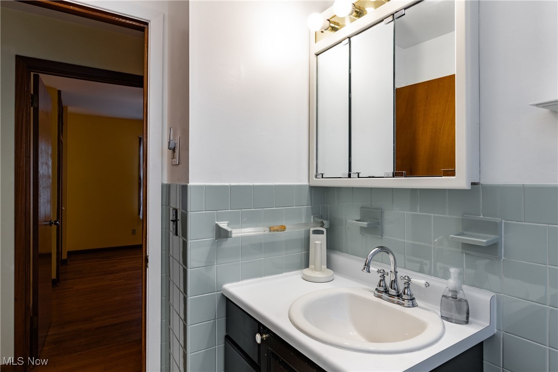 J M Jackson Adn - Residential