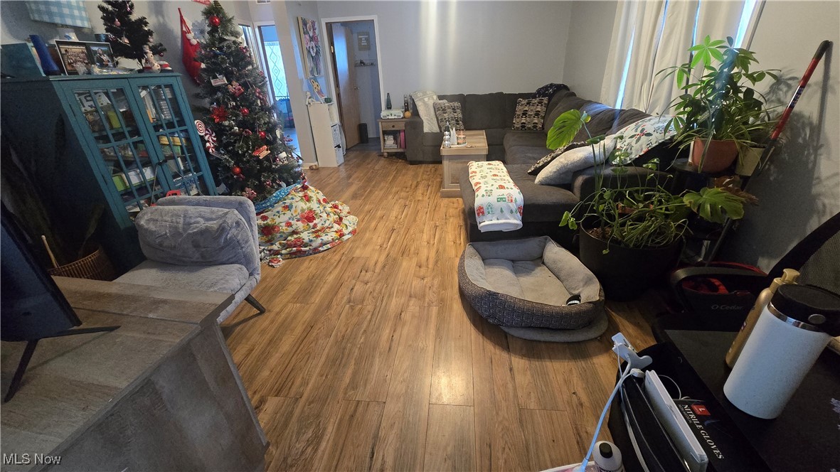 Lake Terrace - Residential