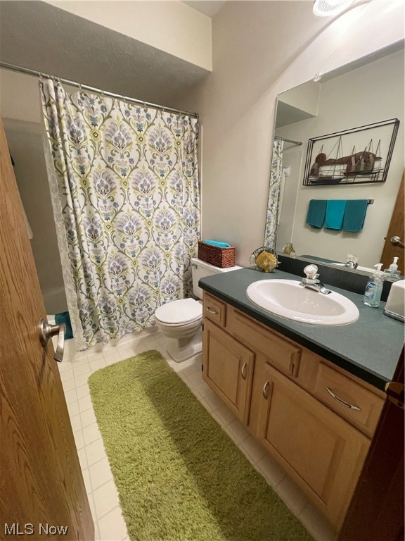 Country Scene Condo - Residential