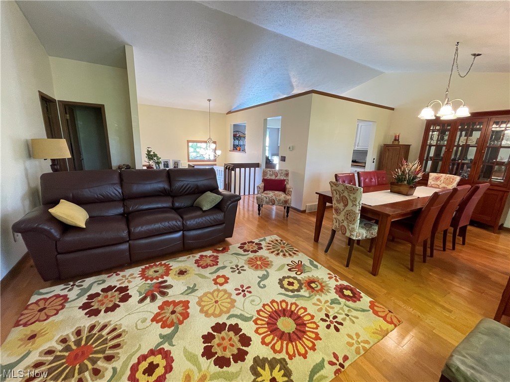 Country Scene Condo - Residential