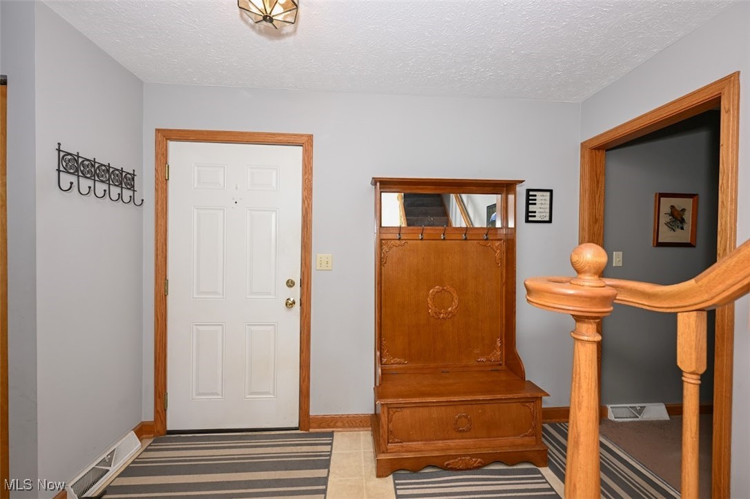 3305 Edington Road, Fairlawn, Ohio image 3