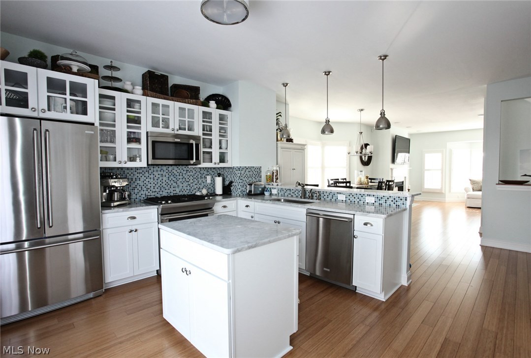 West Hampton at Crocker Park - Residential