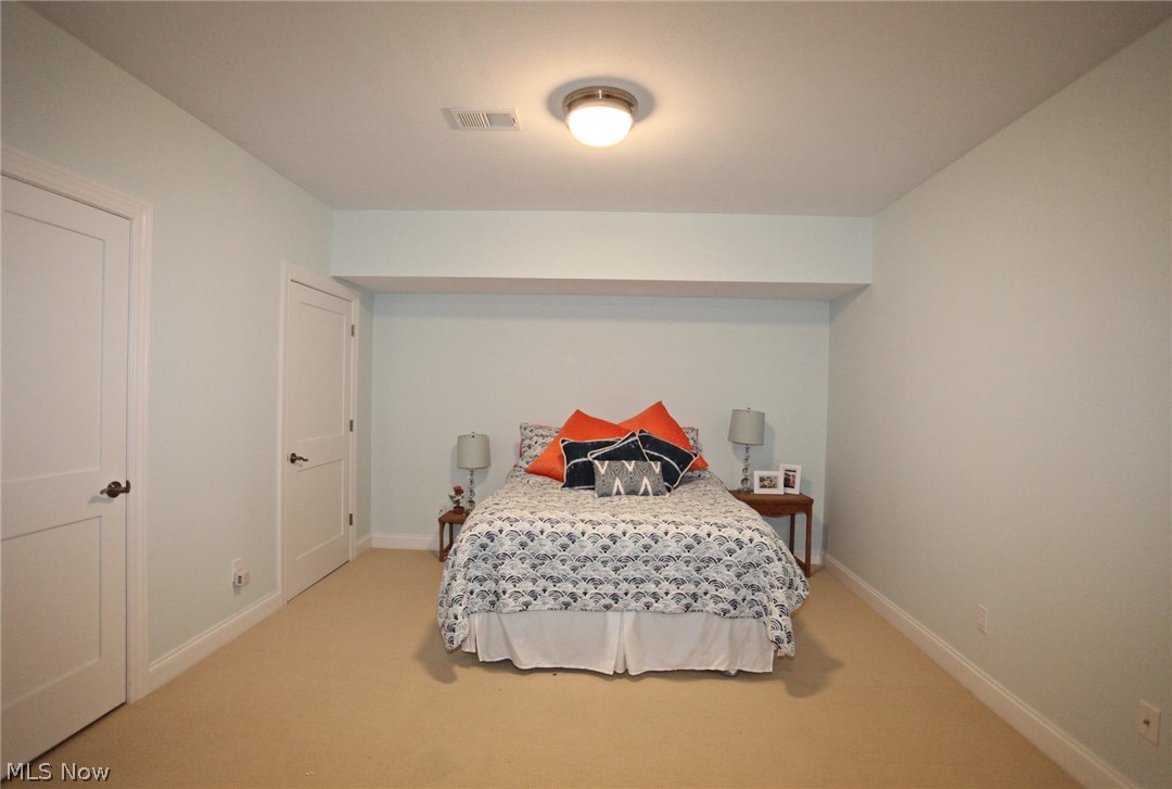 West Hampton at Crocker Park - Residential