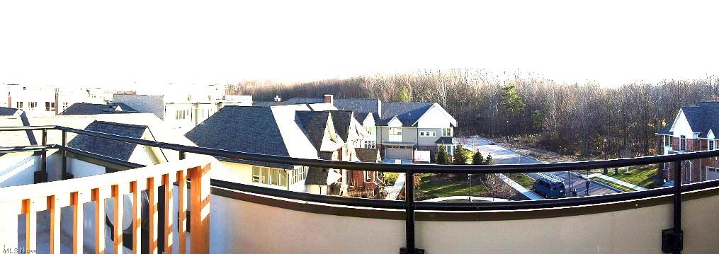 West Hampton at Crocker Park - Residential