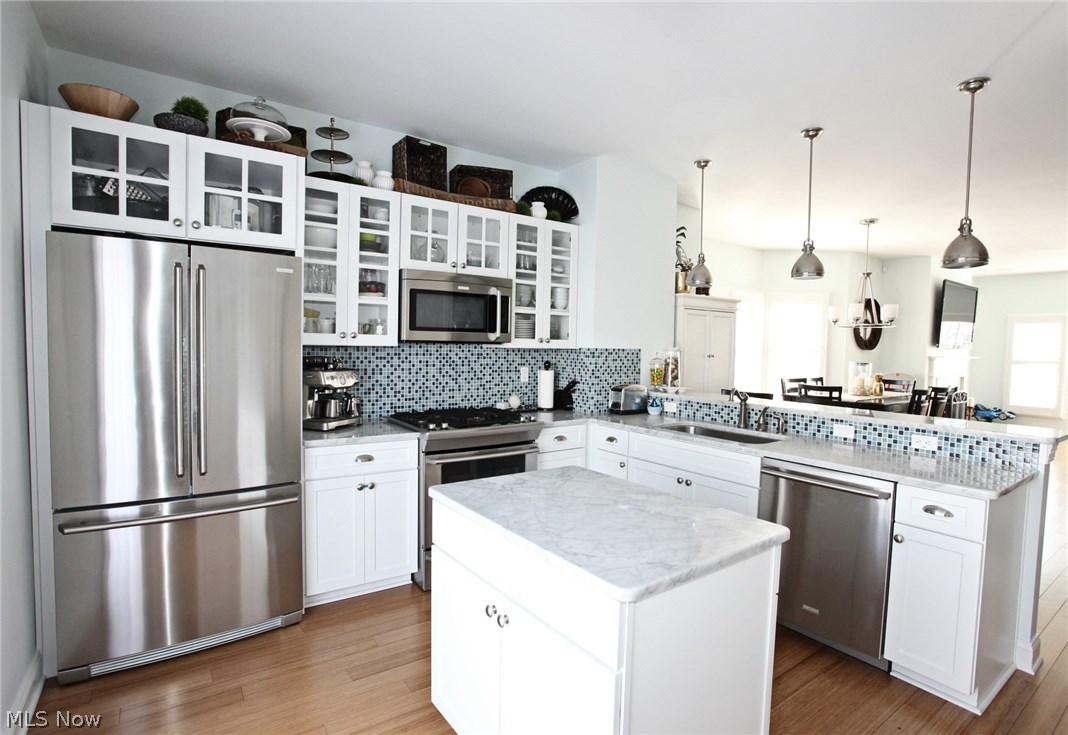 West Hampton at Crocker Park - Residential