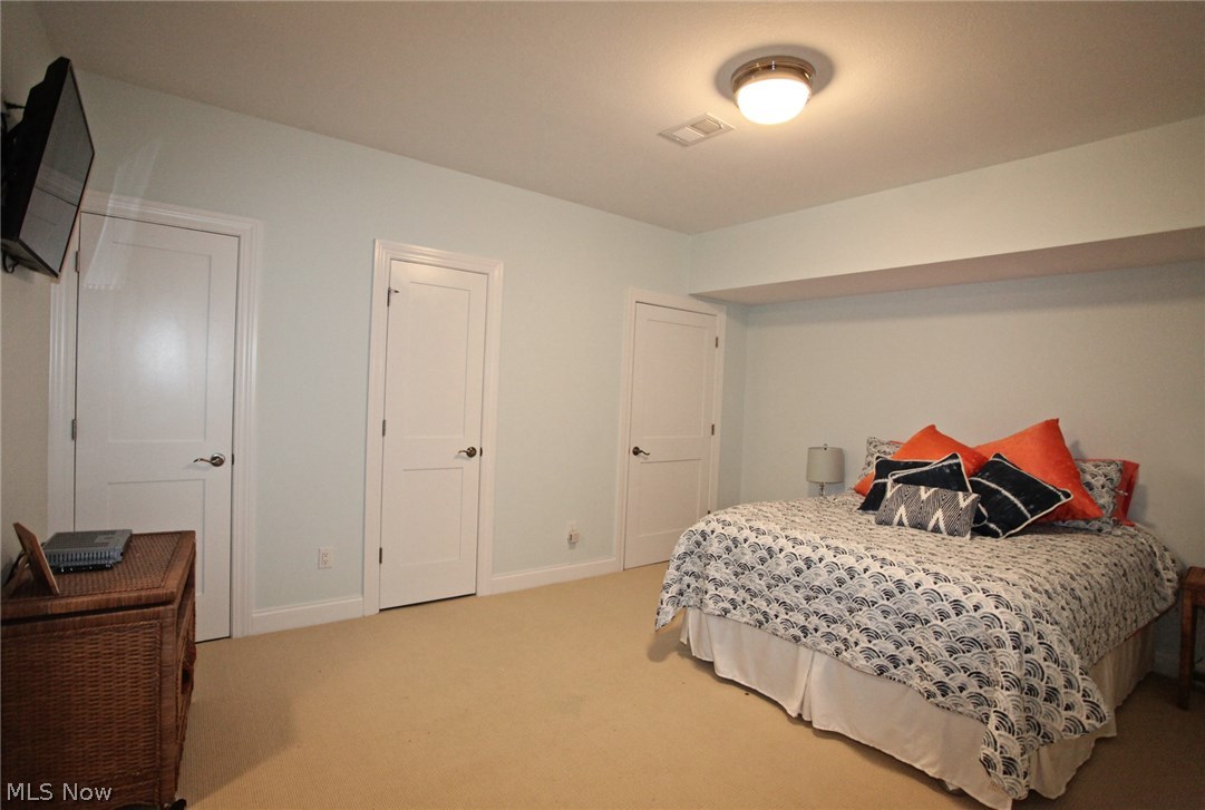 West Hampton at Crocker Park - Residential