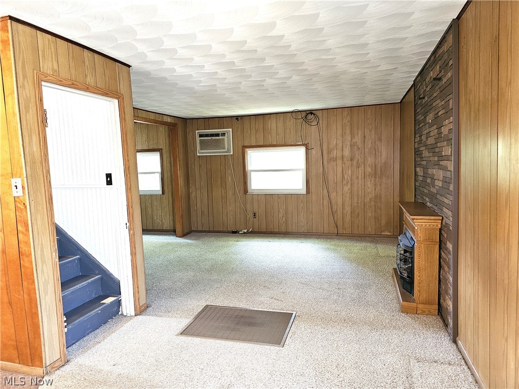 Carrie Morlan 01 & 02 - Residential