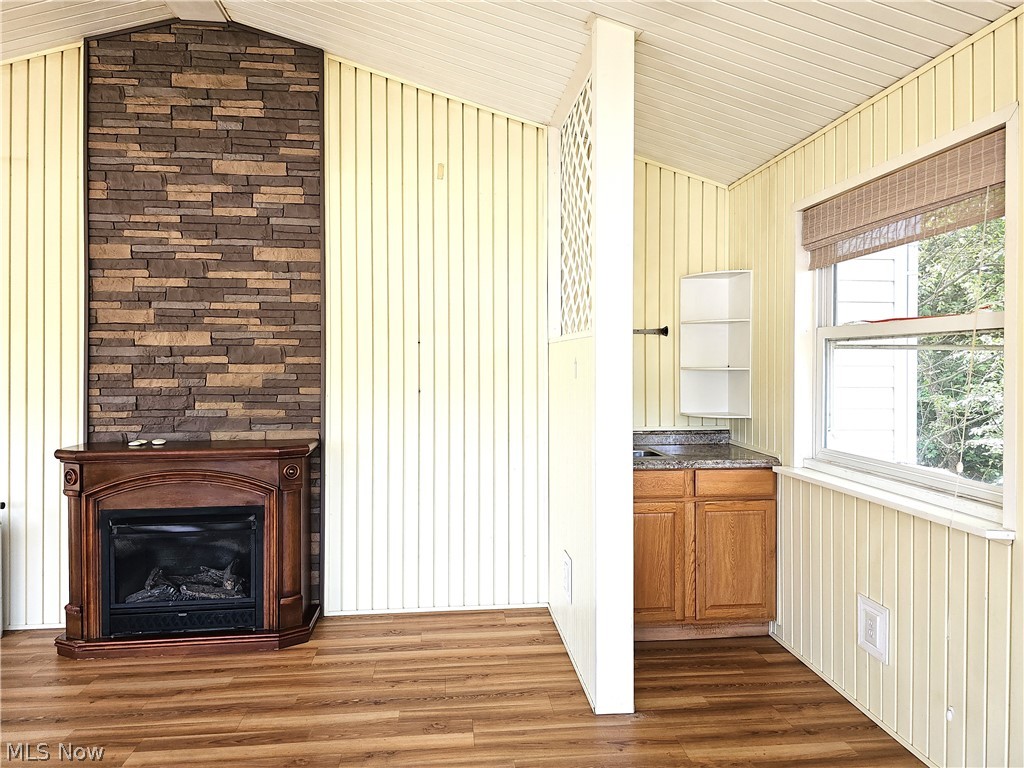 Carrie Morlan 01 & 02 - Residential