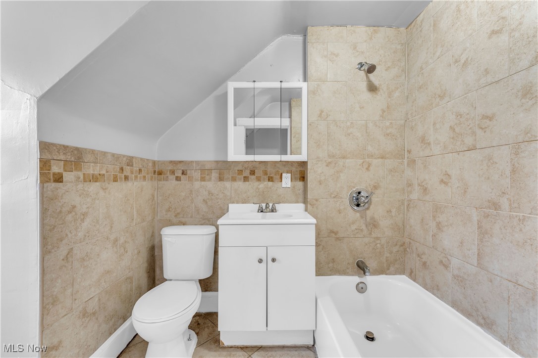 Vansweringen Co 11 - Residential Lease