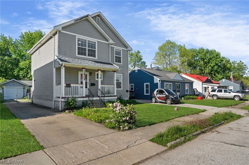 Photo of 12505 Grimsby Avenue, Cleveland, OH 44135 (MLS # 5209242)