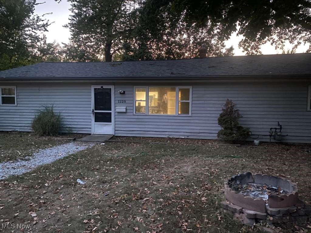 Photo of 1228 E 340th Street, Eastlake, OH 44095 (MLS # 5174751)