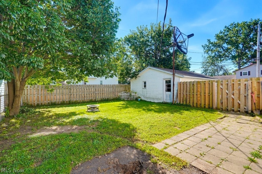 1295 Mohegan Trail