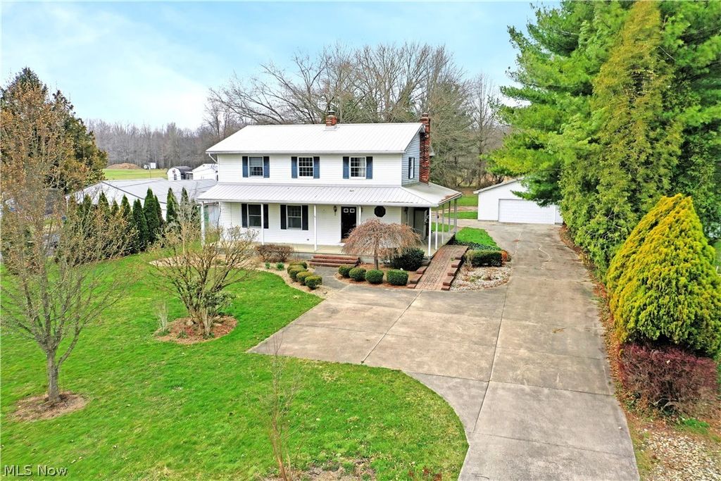 Photo of 5321 Sodom Hutchings Road, Farmdale, OH 44417 (MLS # 5197567)